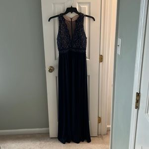 R&M Richards size 6 formal dress